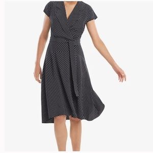 MM LaFleur The Aurelia Dress - Diagonal Stripe Navy Blue Size 8